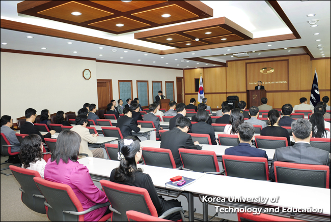 5月 ＇이달의 한기人＇으로 전용수(시설관리팀), 권중호(학사팀) 선정