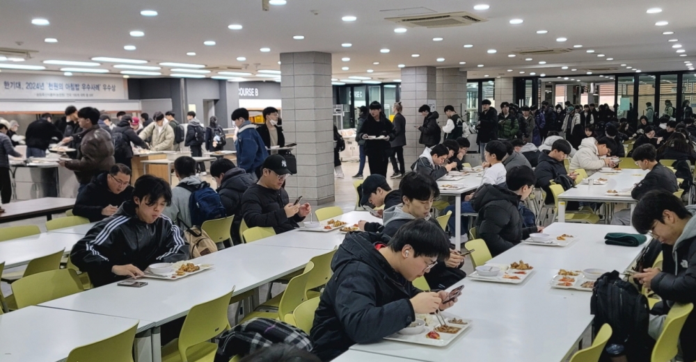 “천원의 아침밥 먹고공부하세요”